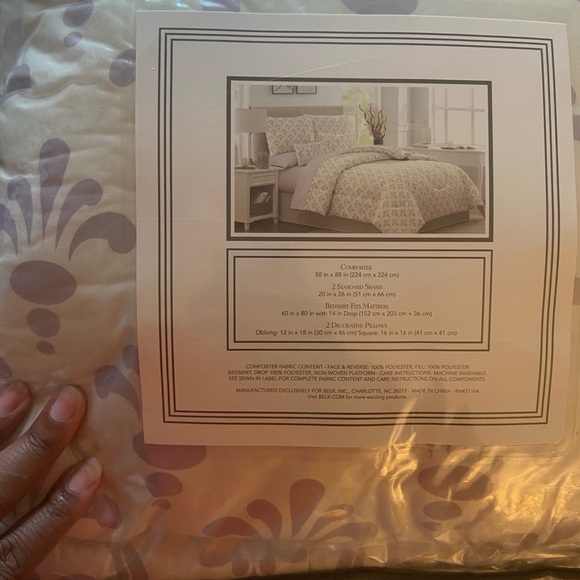 Queen size comforter set in lavender and white. - Picture 2 of 3
